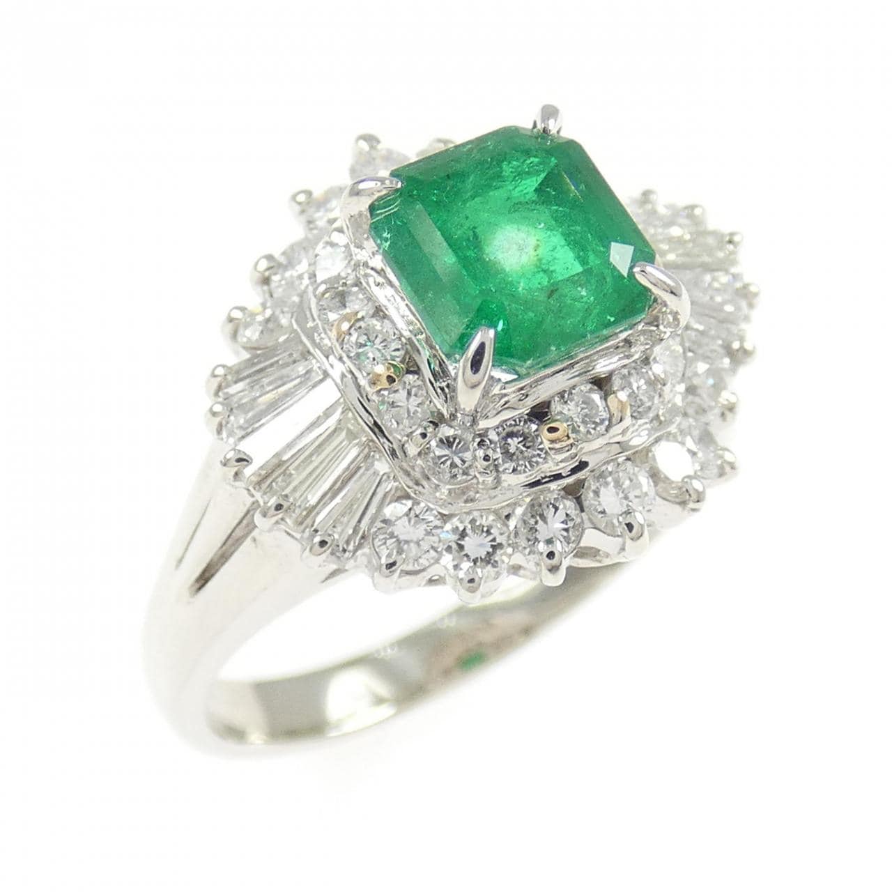 PT900 エメラルド リング 1.05CT