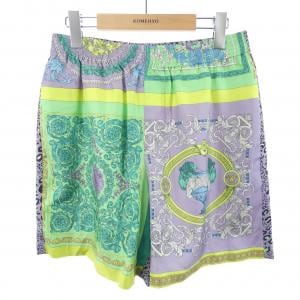 ヴェルサーチェ VERSACE A84097 ショートパンツ