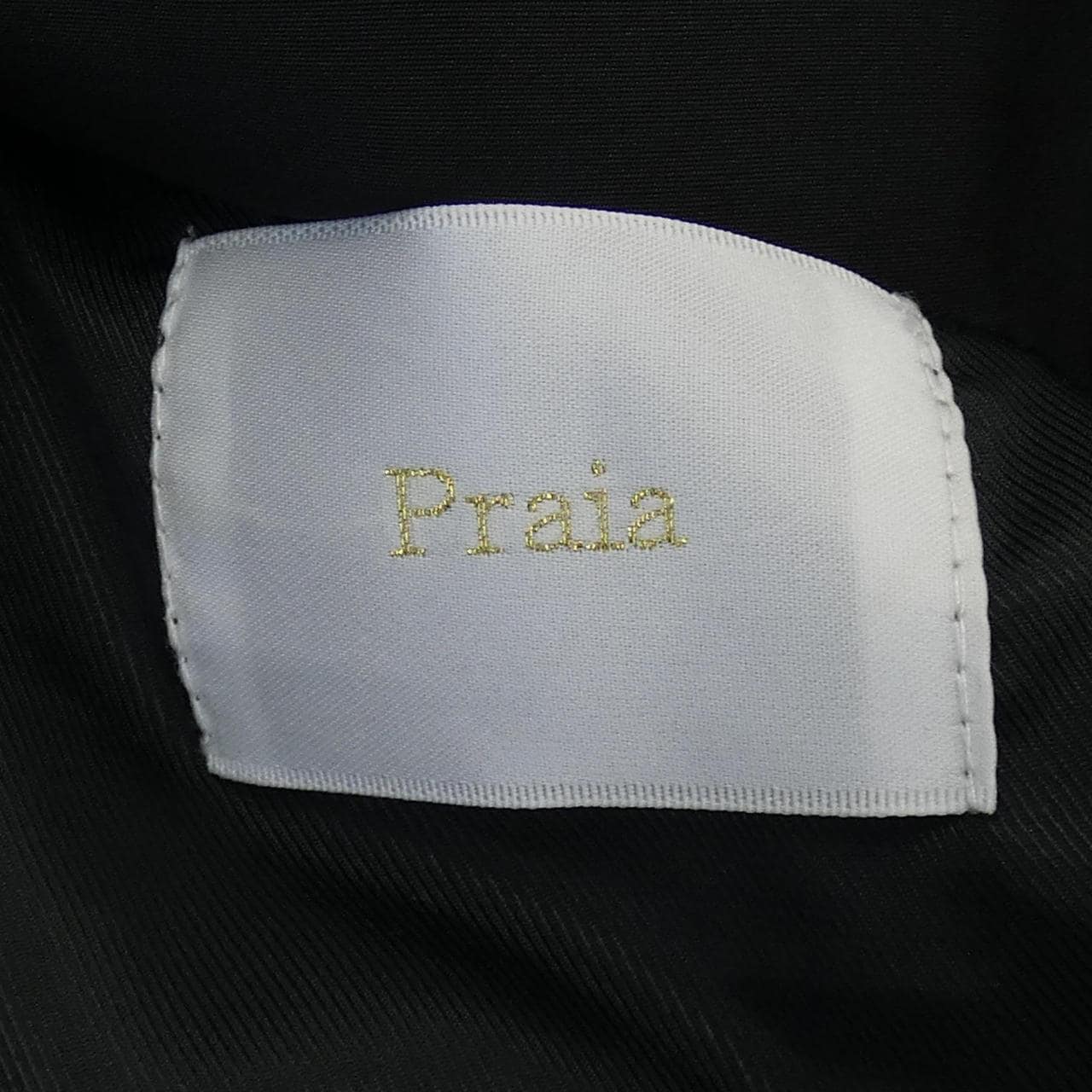 PRAIA ベスト