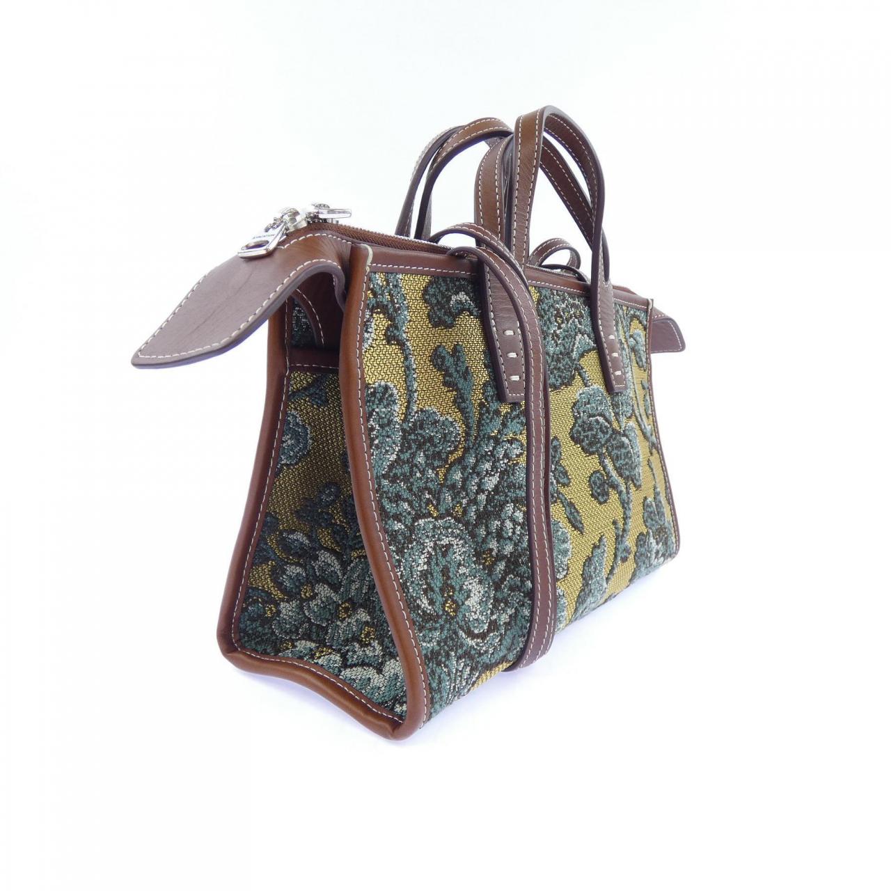 アヴァケーション A VACATION BAG