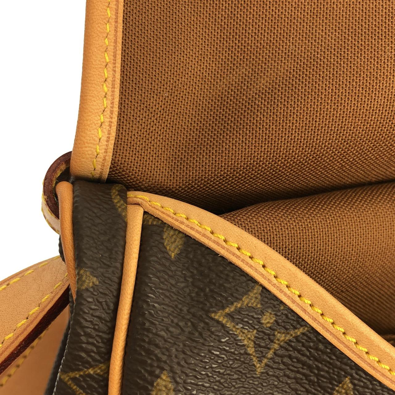 ルイヴィトン モノグラム ソミュール 30cm M42256 ショルダーバッグ