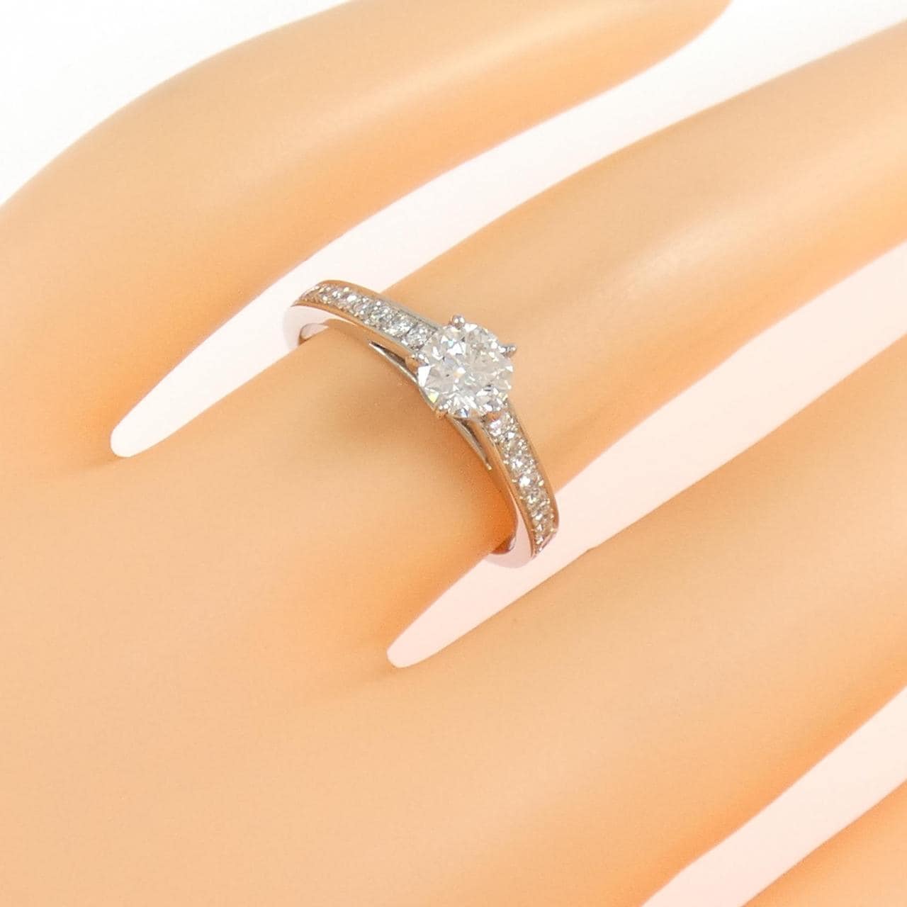 ショーメ フリソン リング 0.41CT F VVS2 EXT