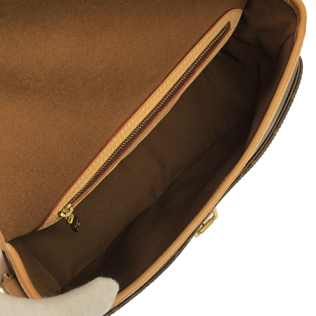 ルイヴィトン モノグラム ソローニュ M42250 ショルダーバッグ