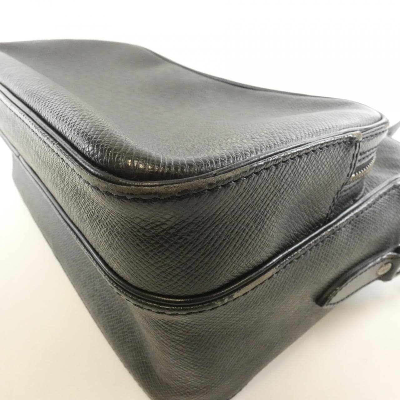 ルイヴィトン タイガ ナイル ショルダーバッグ