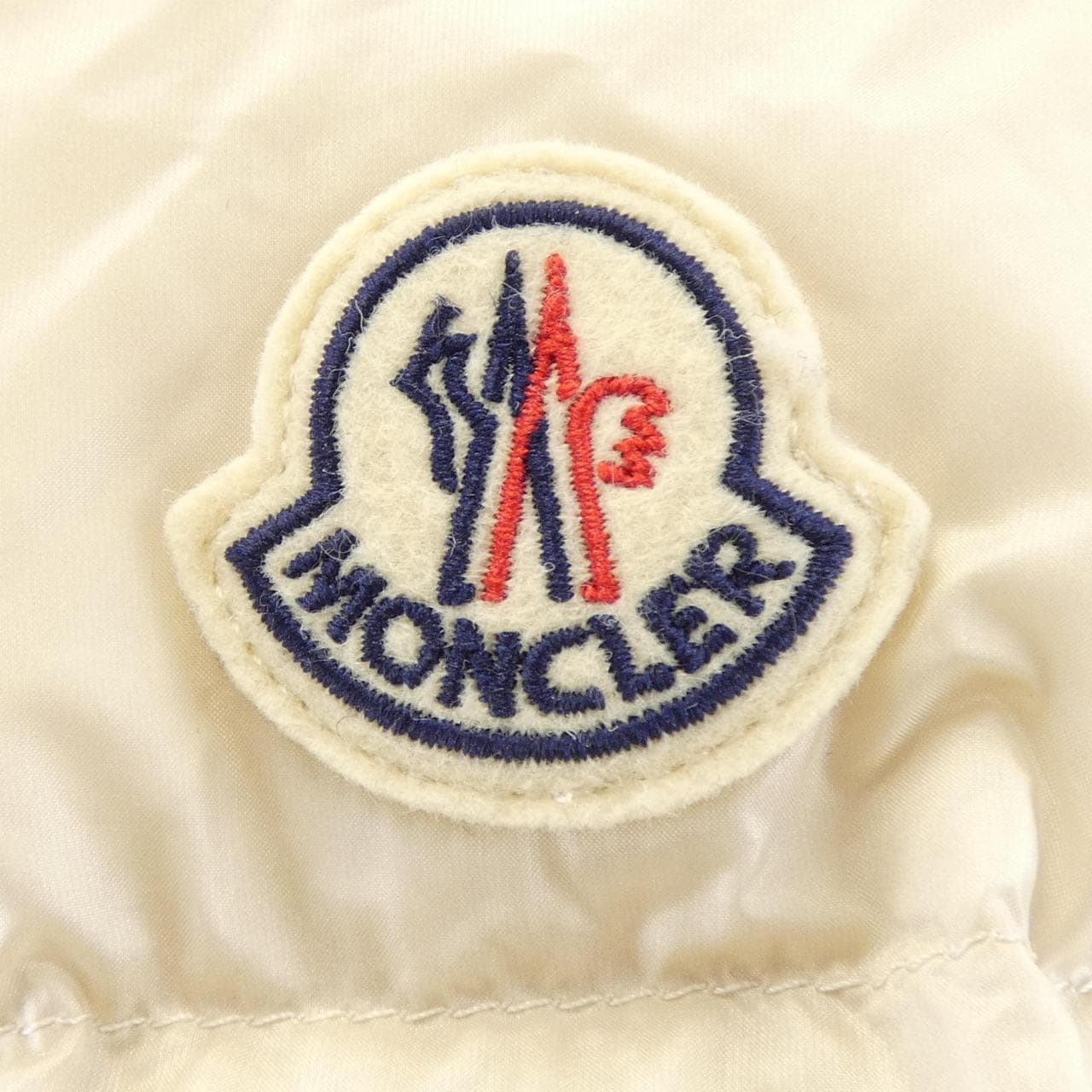モンクレール MONCLER SUYENNE ダウンジャケット