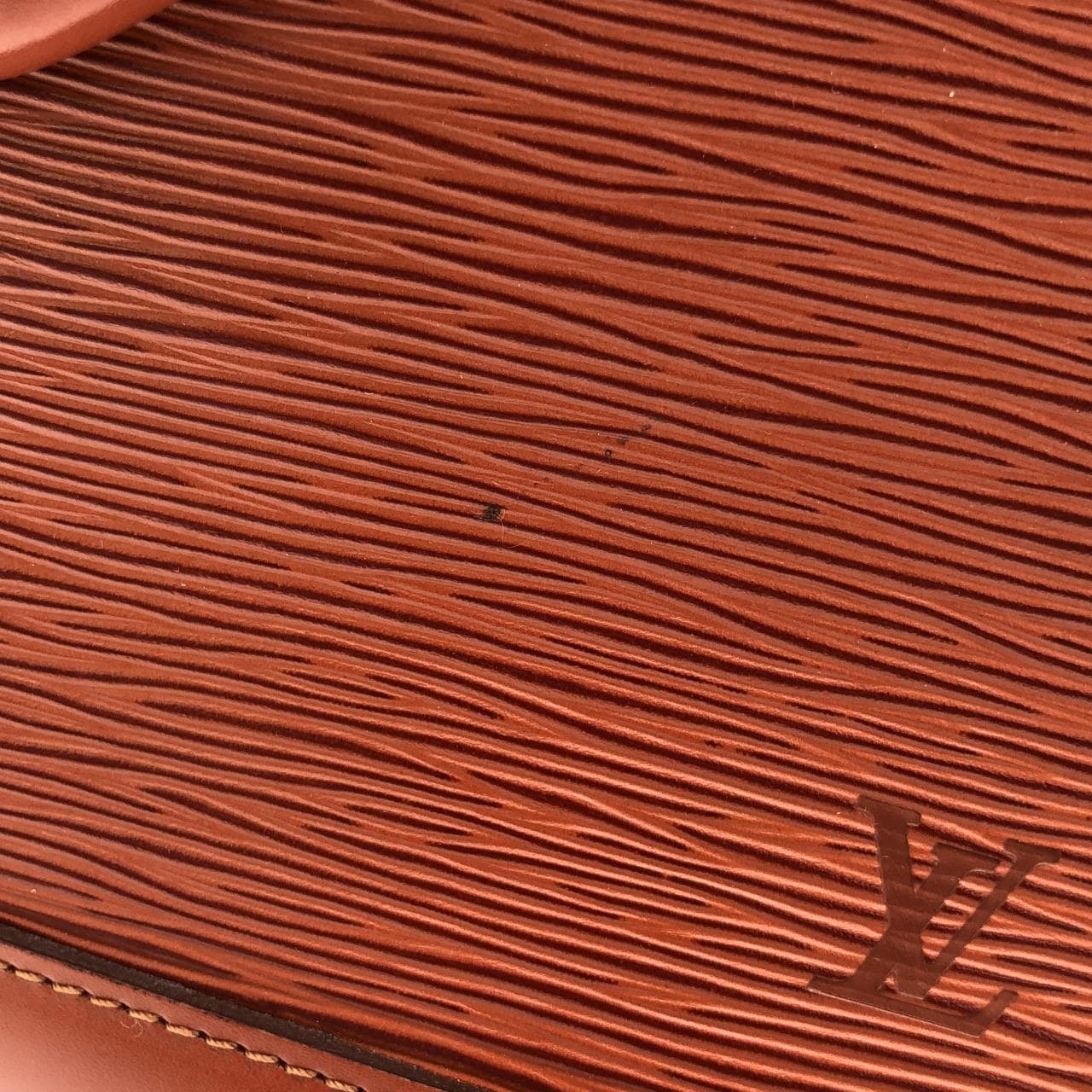 ルイヴィトン エピ アルマ PM M52143 バッグ