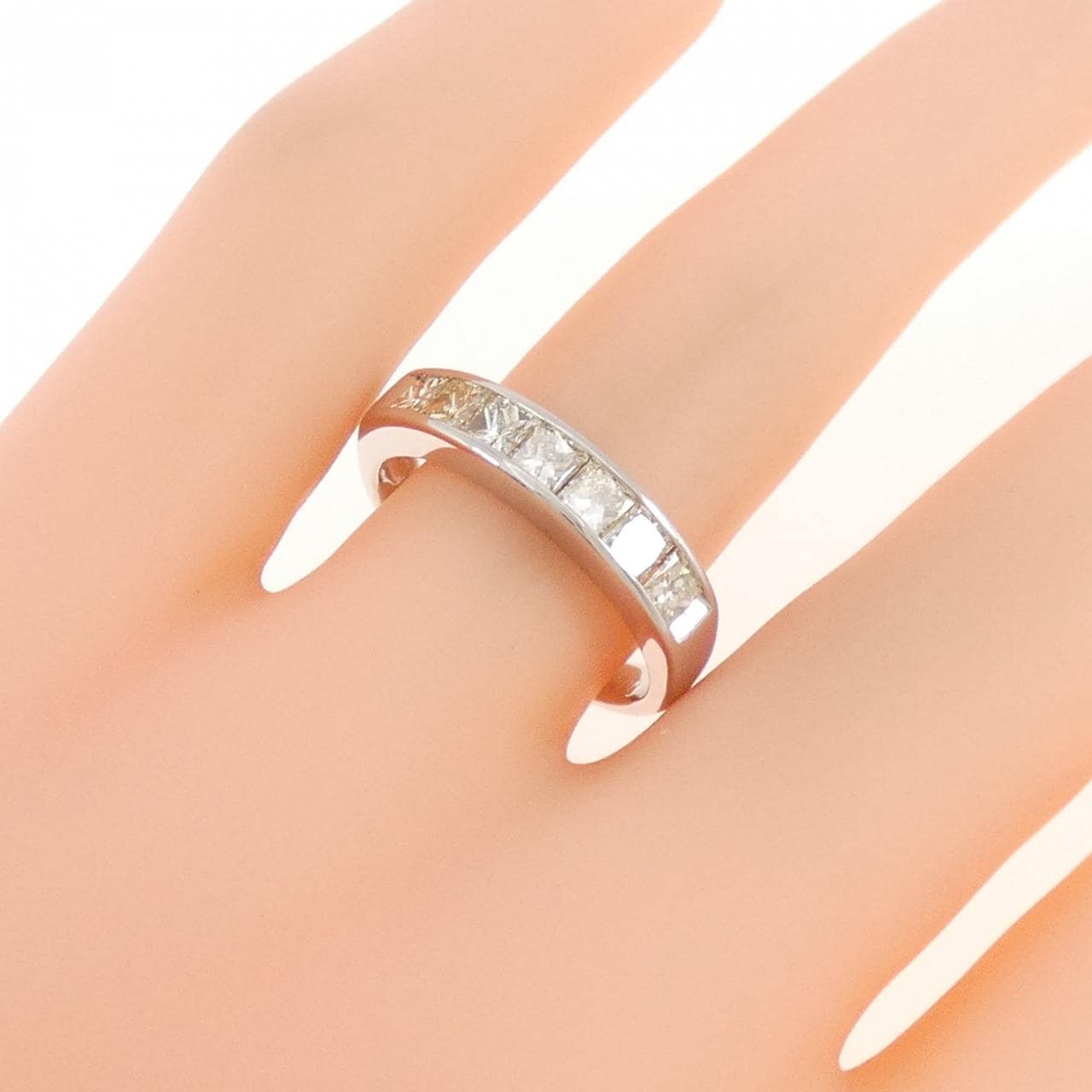 PT900 ダイヤモンド リング 1.00CT