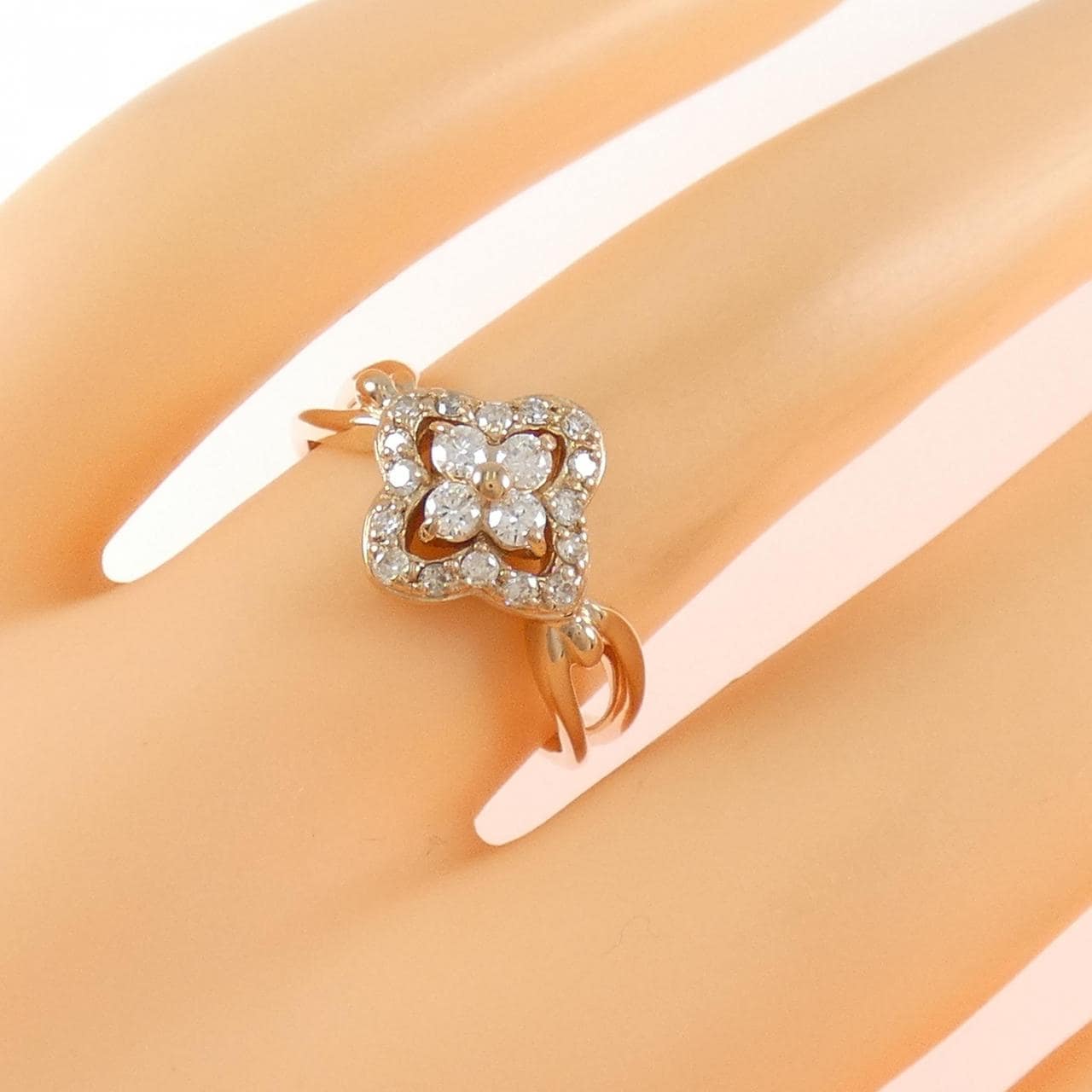 K18PG フラワー ダイヤモンド リング 0.30CT