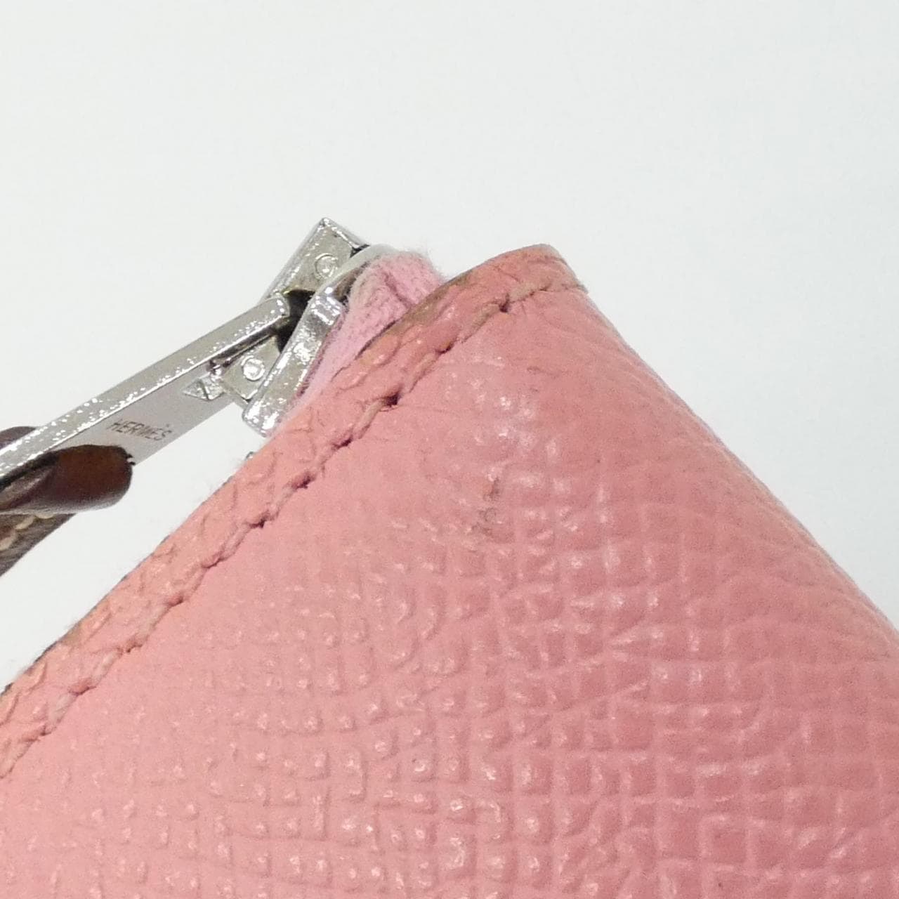 エルメス BRIDES DE GALA FANTOME POIS シルク イン コンパクト 075190CK 財布