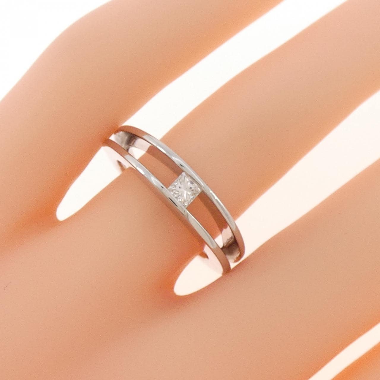 PT900 Diamond Ring 0.17CT