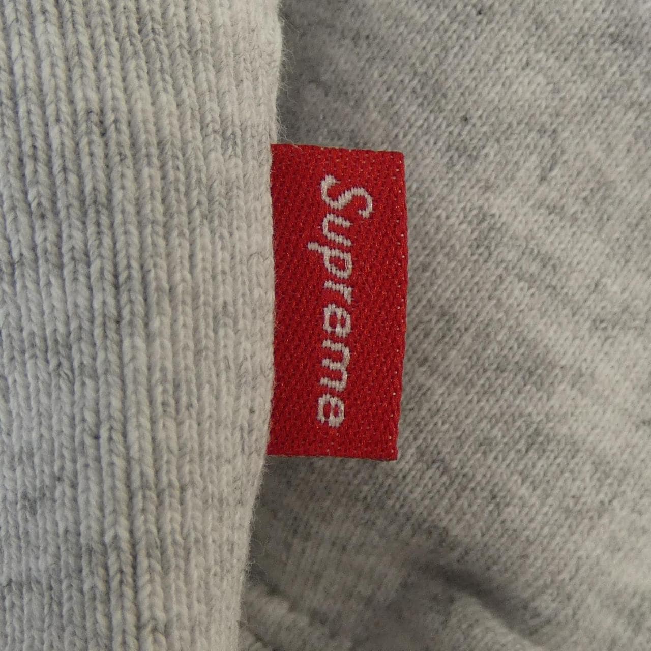 シュプリーム SUPREME SMALL Box パーカー