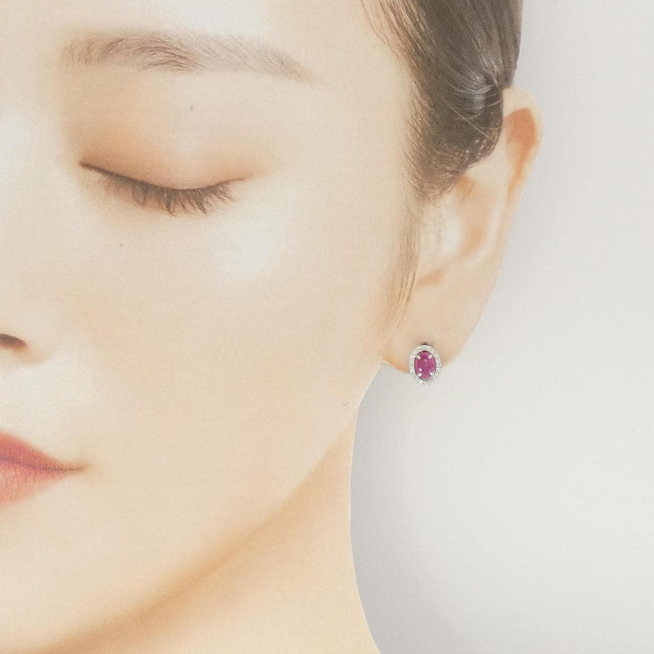 K18WG ルビー ピアス 1.01CT