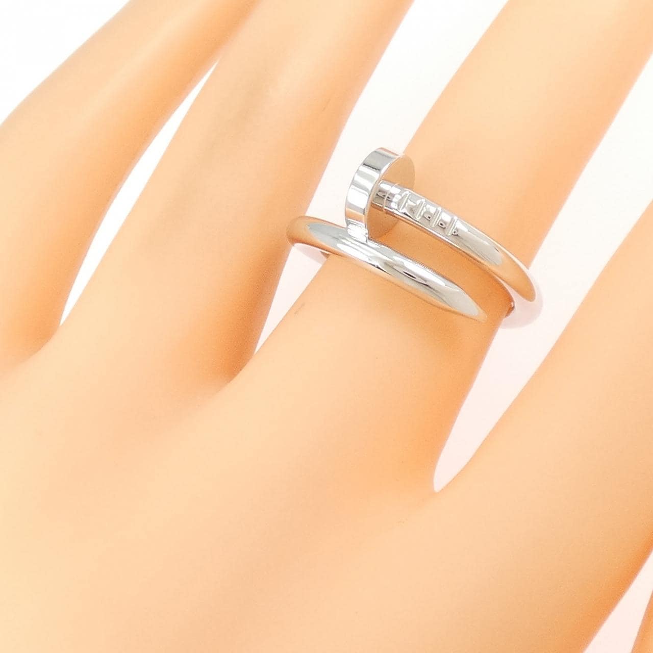 カルティエ ジュスト アン クル リング