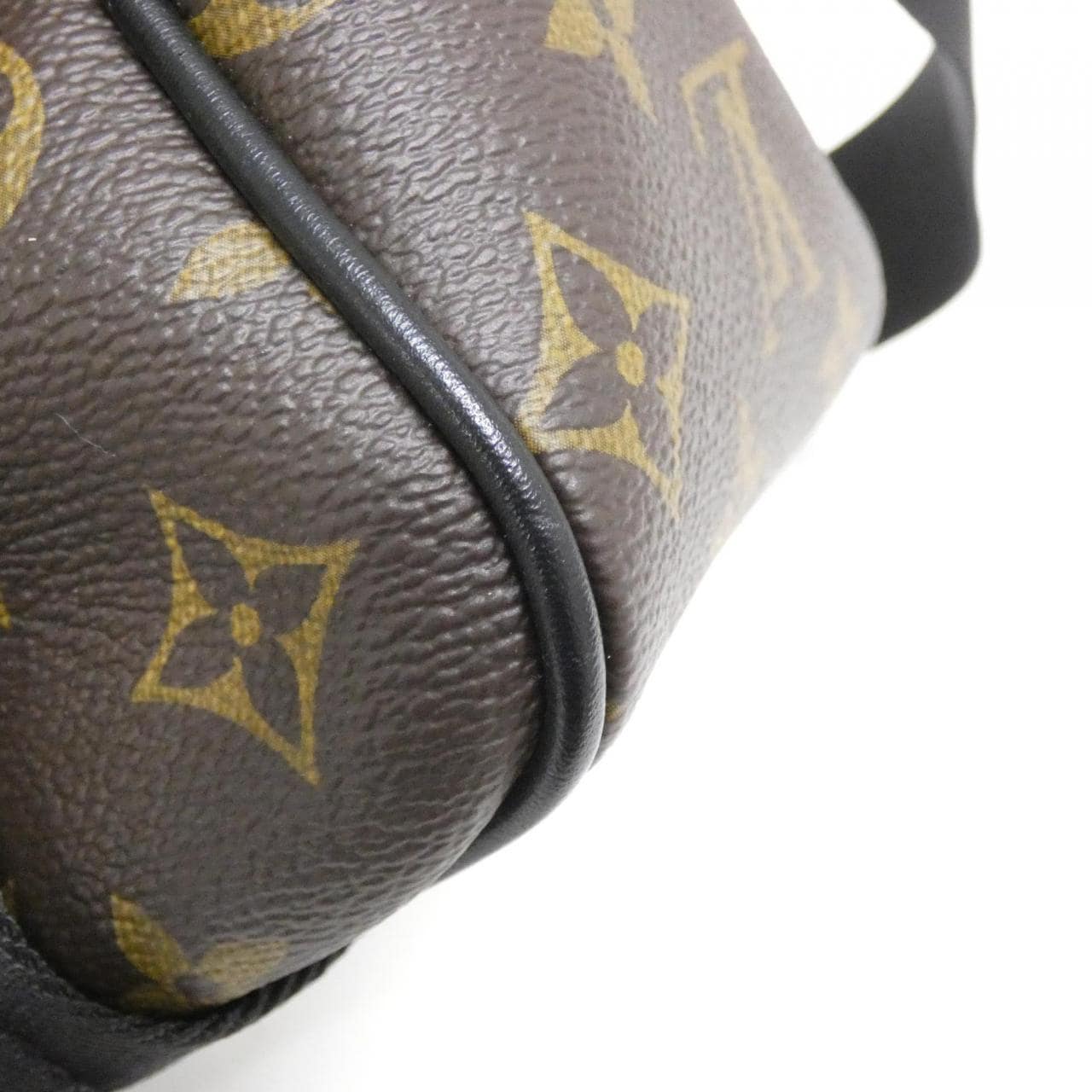 ルイヴィトン モノグラム マカサー LV トレイル メッセンジャー M46972 ショルダーバッグ