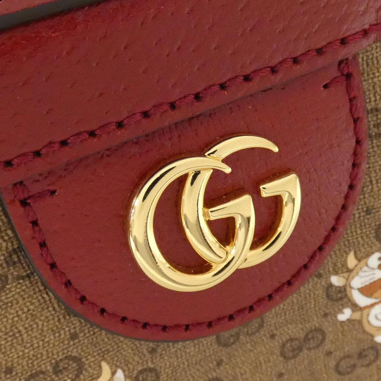 Gucci 655596 2TVAG单肩包