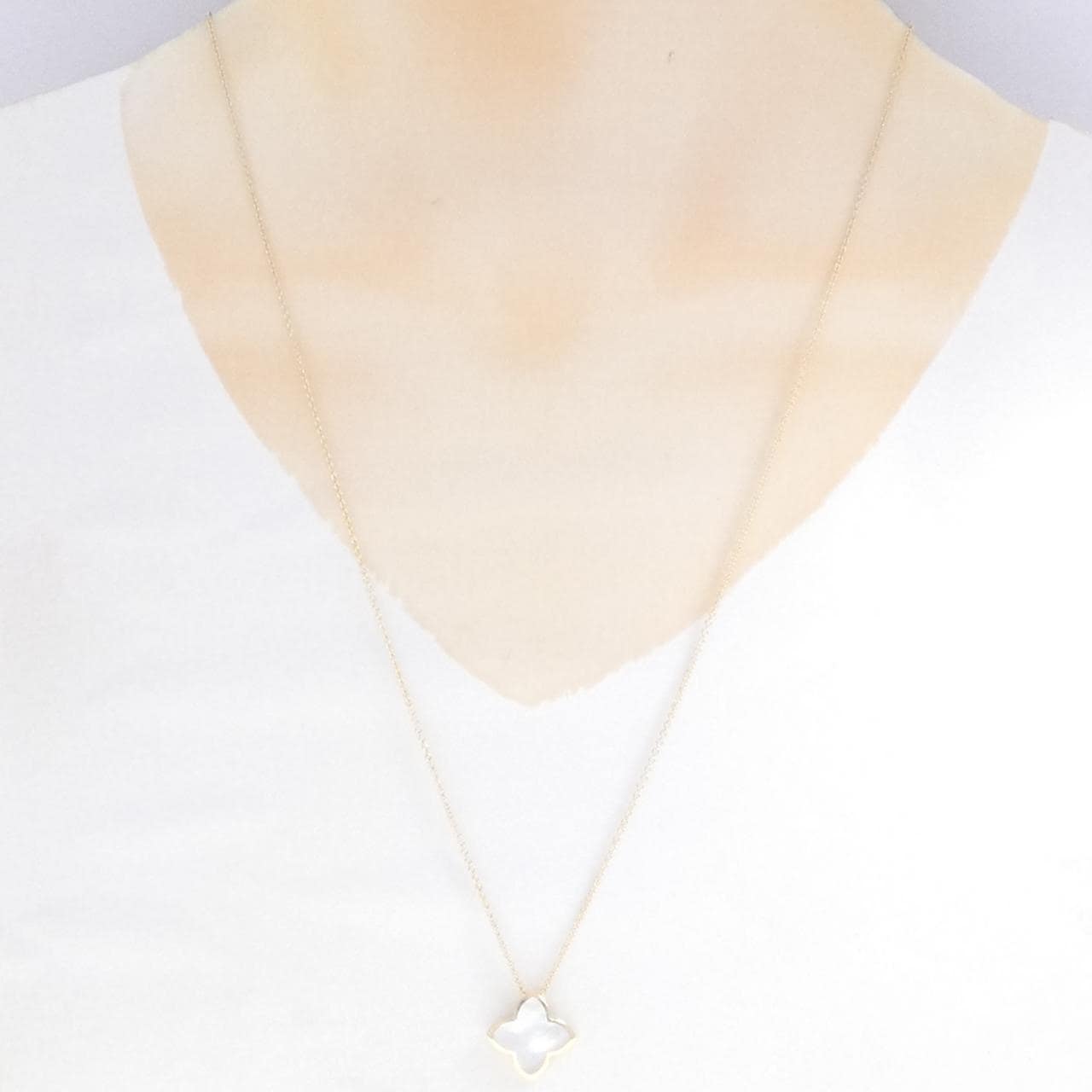 ヴァンドーム マザーオブパール ネックレス