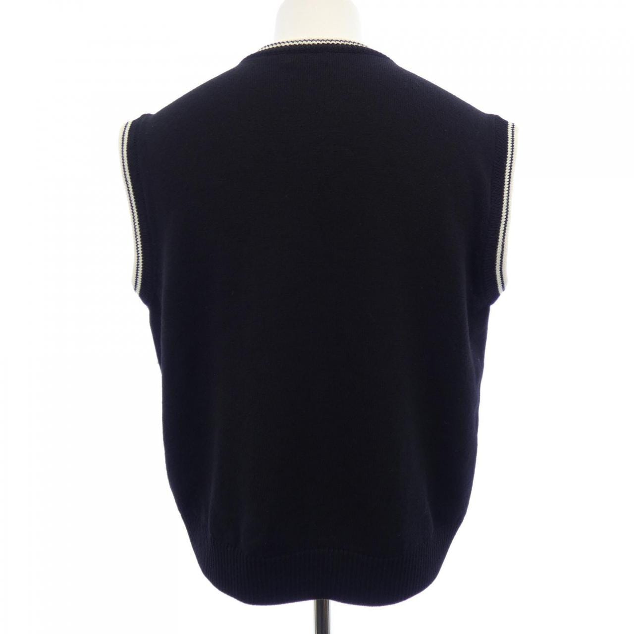 セリーヌ CELINE トリオンフ 2ADCK823Y ベスト