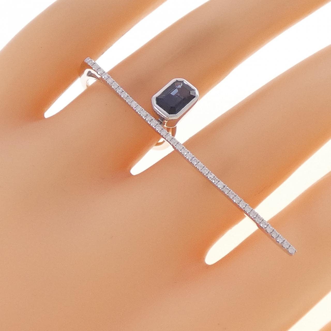 K18WG サファイヤ リング 1.00CT