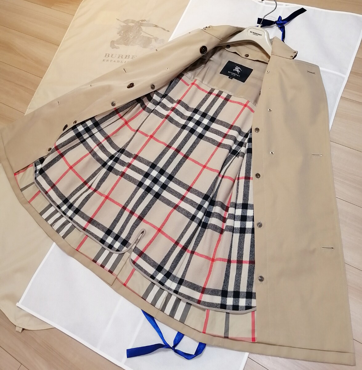 未使用品】ロンドンで購入したBURBERRY BRIT matematika.fmipa.ulm.ac.id