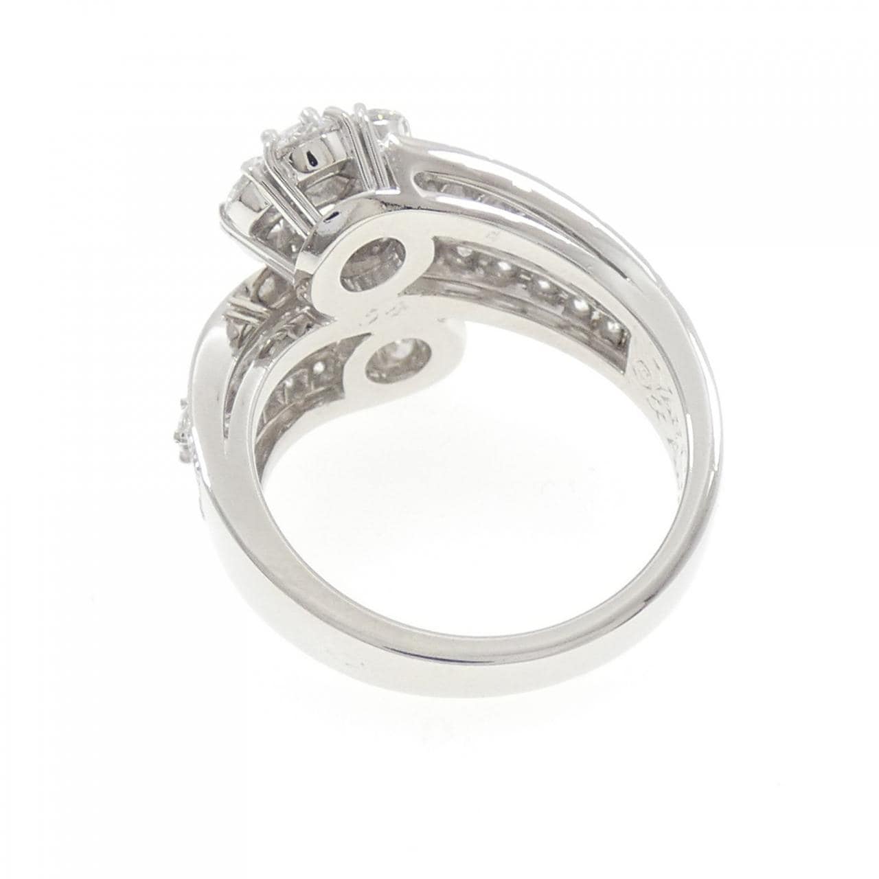 ヴァンクリーフ&アーペル スノーフレイク ダブルフルール リング