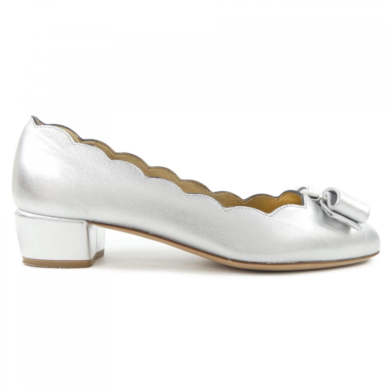 サルヴァトーレフェラガモ SALVATORE FERRAGAMO パンプス