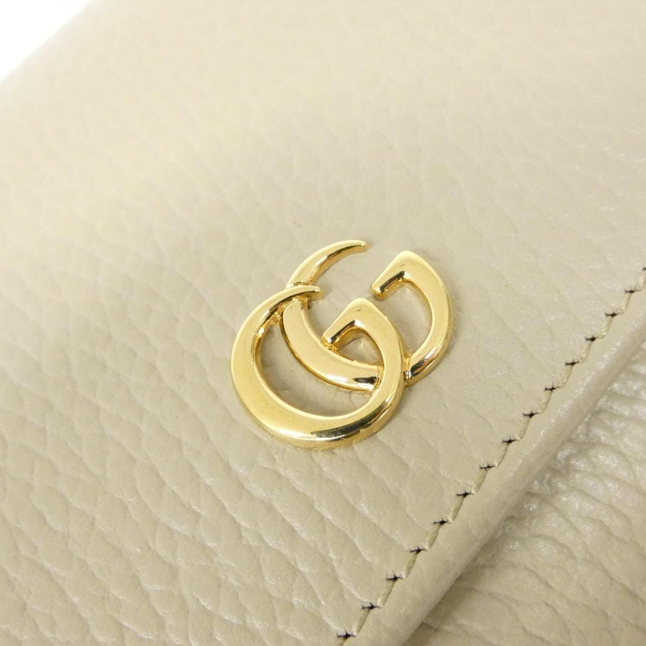 グッチ GG MARMONT 598587 CAO2G 財布