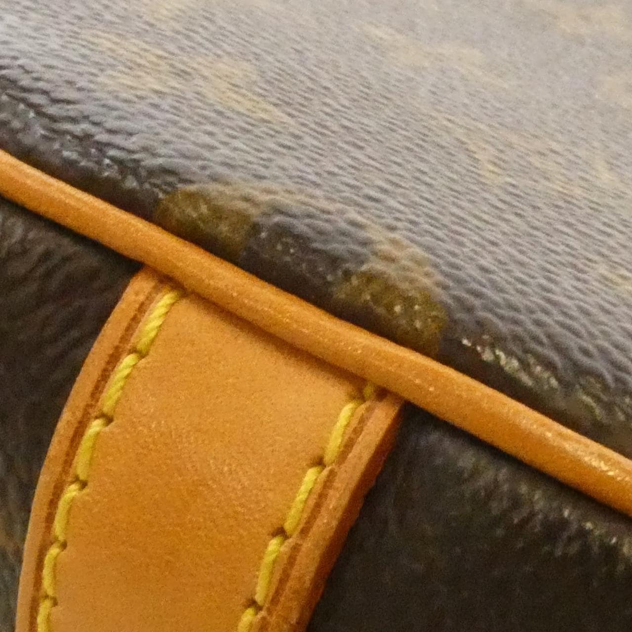 ルイヴィトン モノグラム タンブラン M51179 ショルダーバッグ