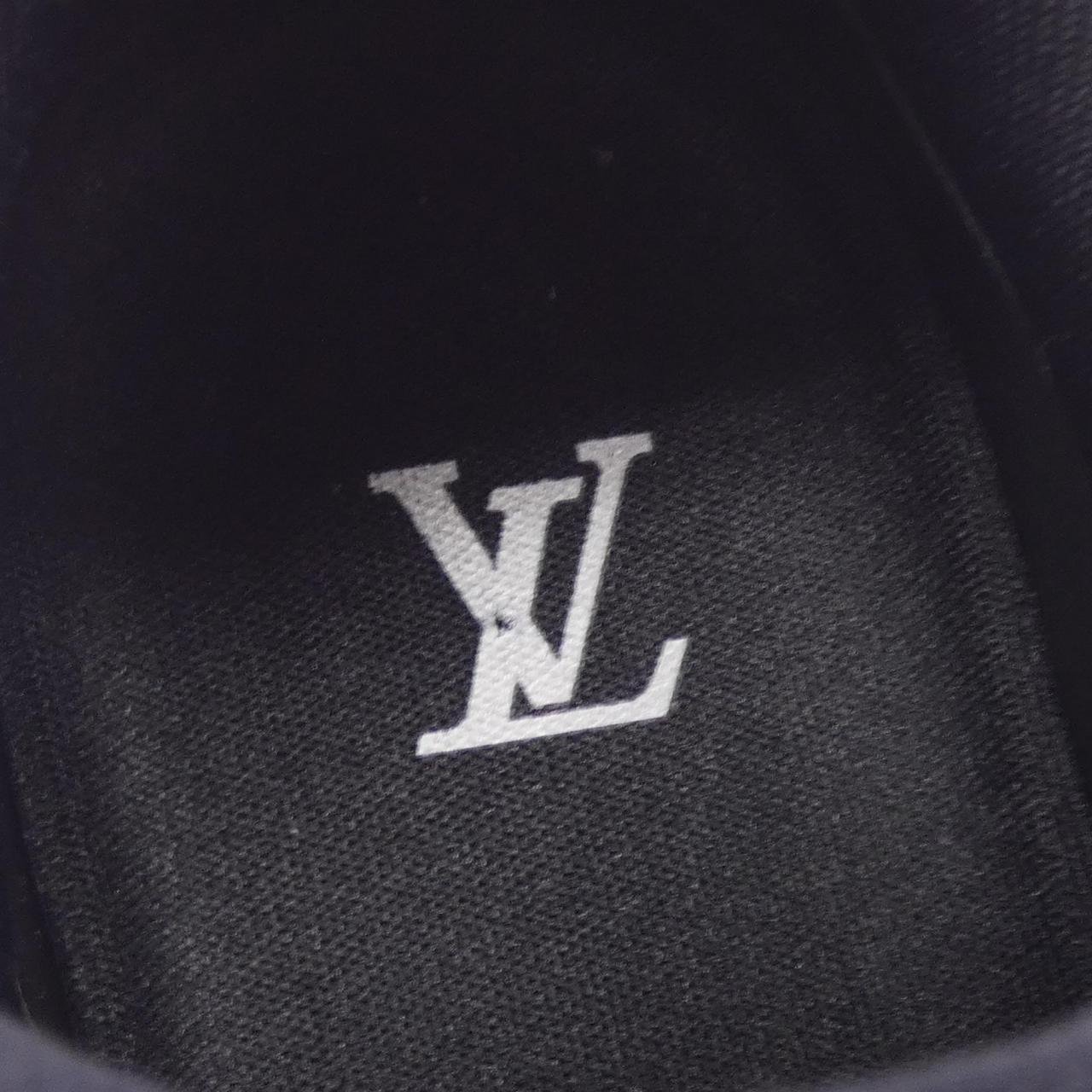 ルイヴィトン LOUIS VUITTON LVトレイナーライン スニーカー
