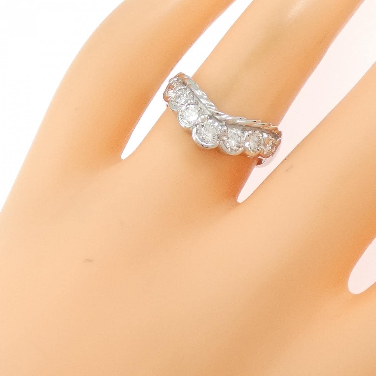 PT900 ダイヤモンド リング 1.00CT