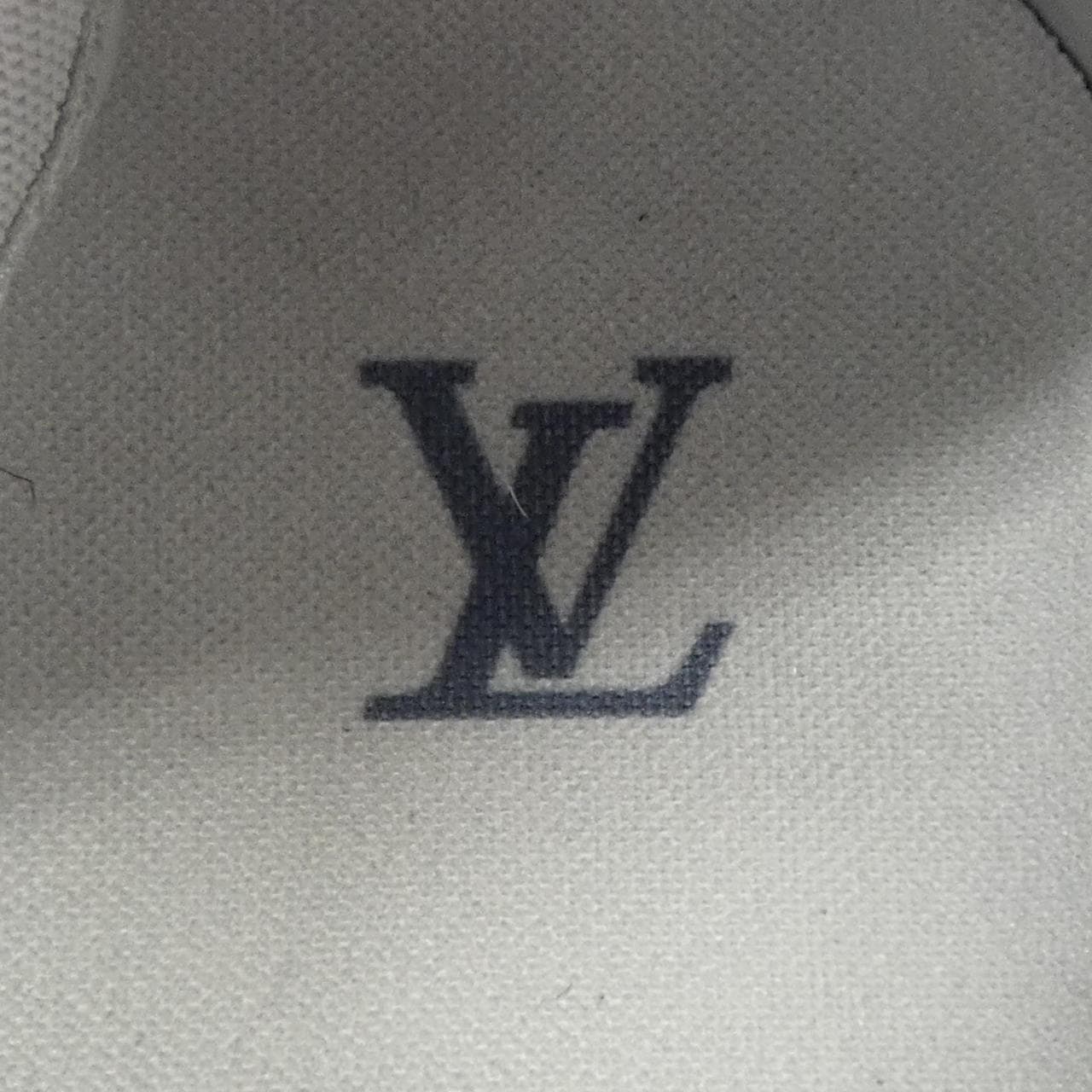 ルイヴィトン LOUIS VUITTON LVトレイナーライン スニーカー