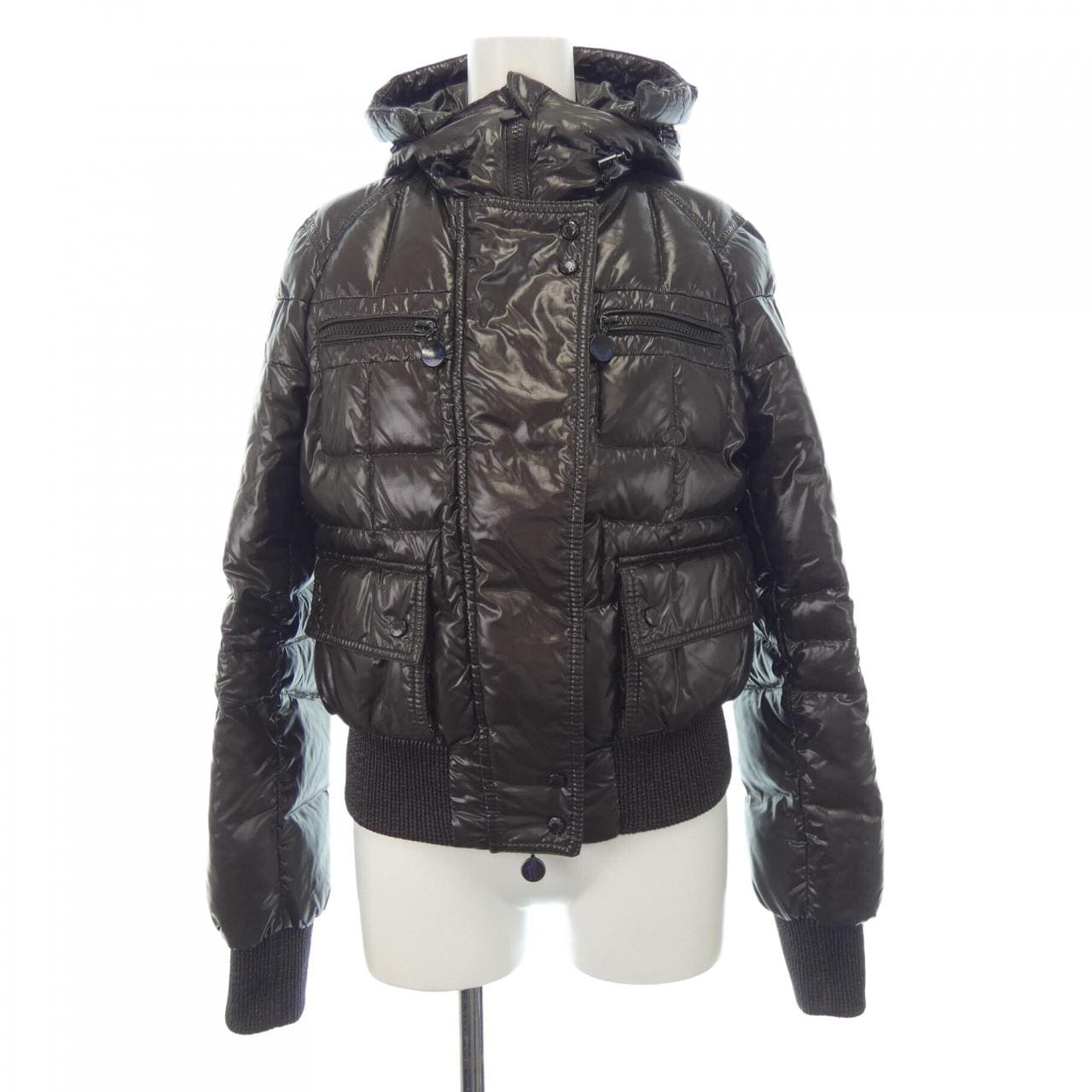 モンクレール MONCLER ダウンジャケット