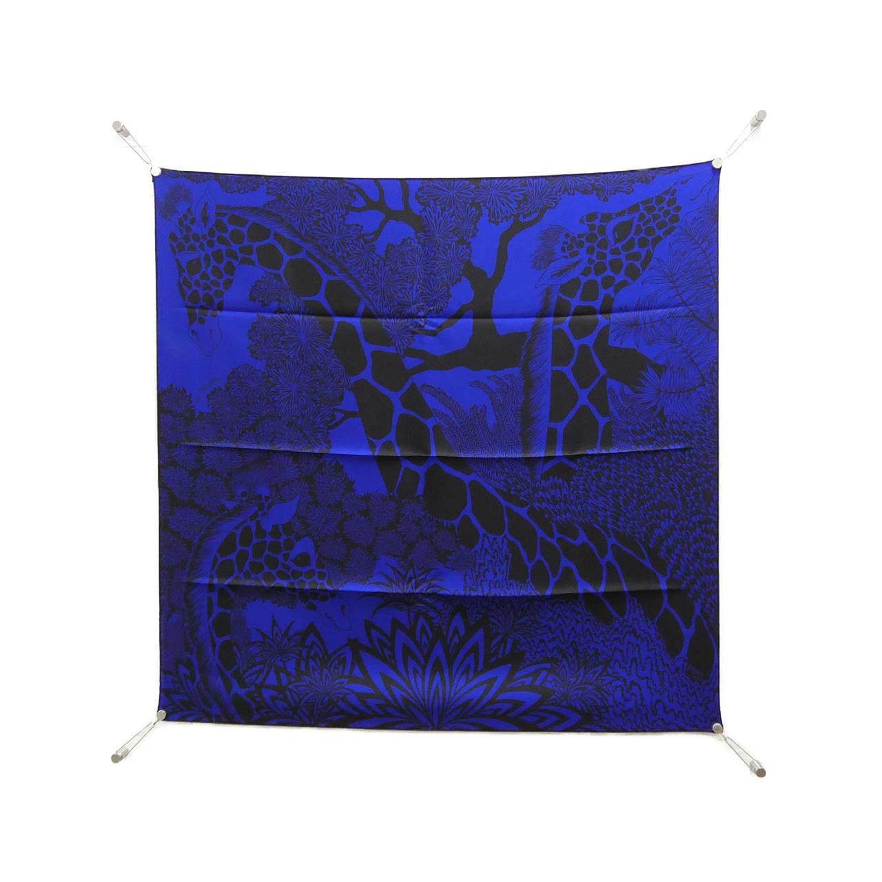 エルメス THE THREE GRACES カレ ダブル フェイス スカーフ