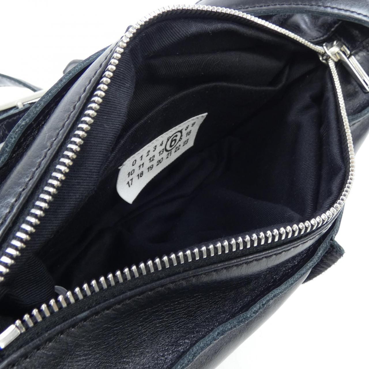メゾンマルジェラ Maison Margiela SB6WB0035 BAG