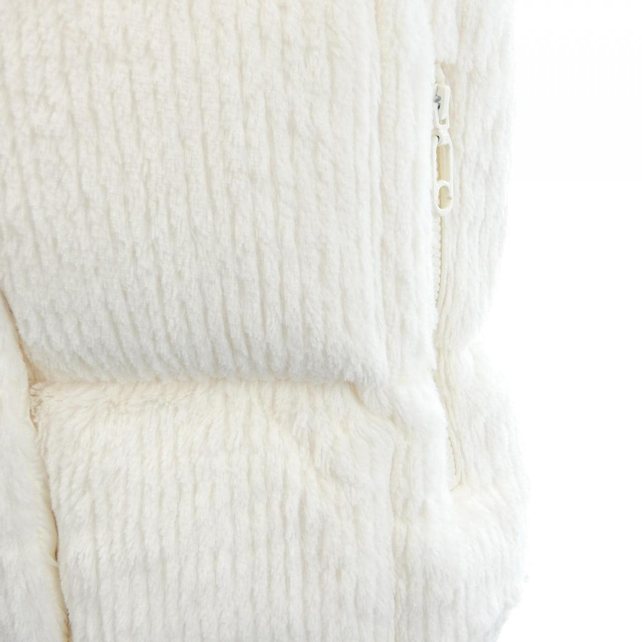 モンクレール MONCLER LUZULE ダウンベスト