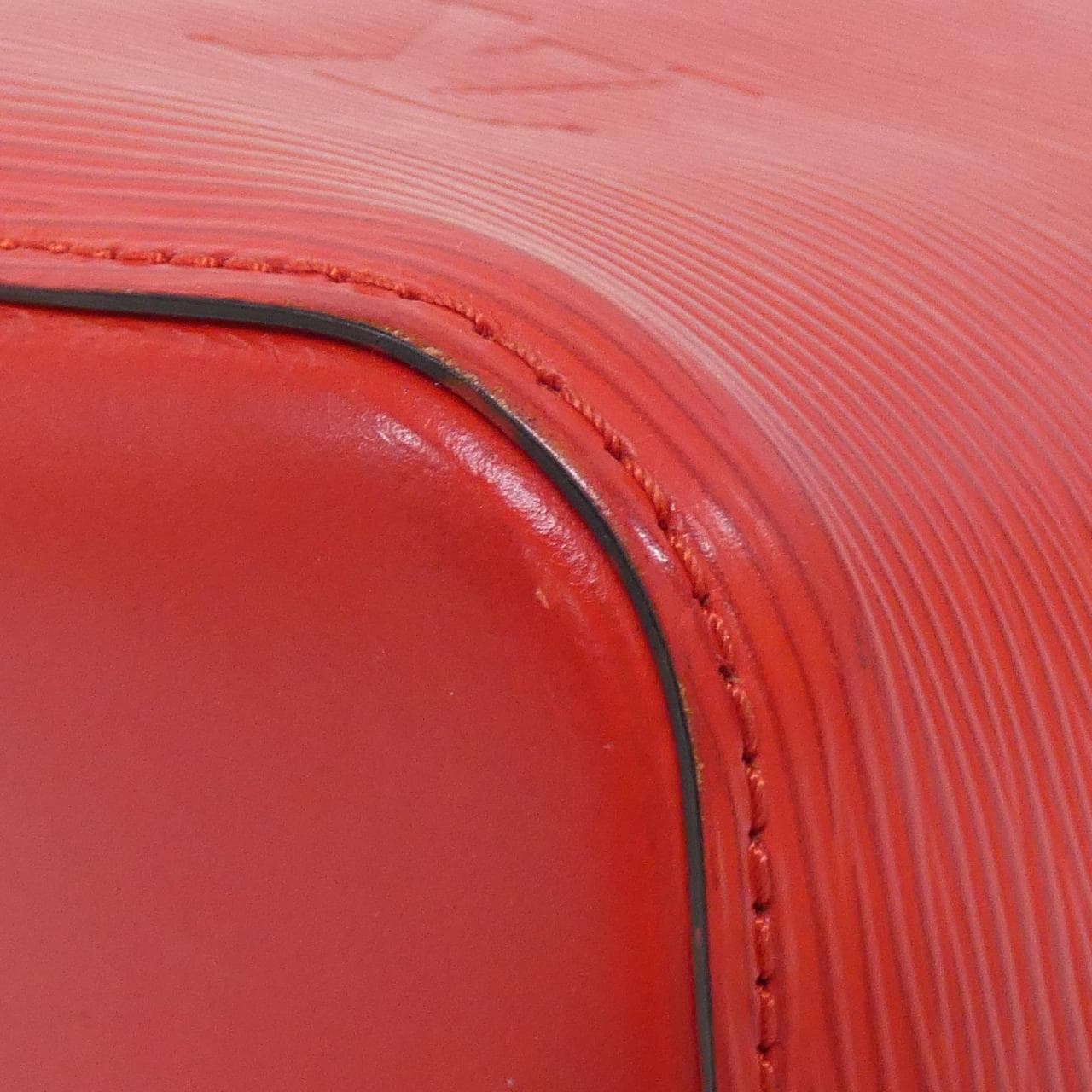 ルイヴィトン エピ ネオ ノエ M54365 ショルダーバッグ