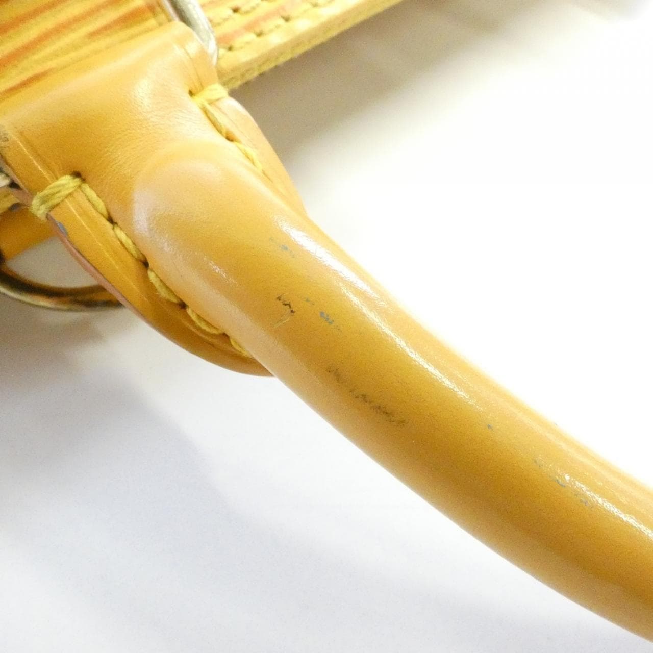 ルイヴィトン エピ アルマ PM M52149 バッグ