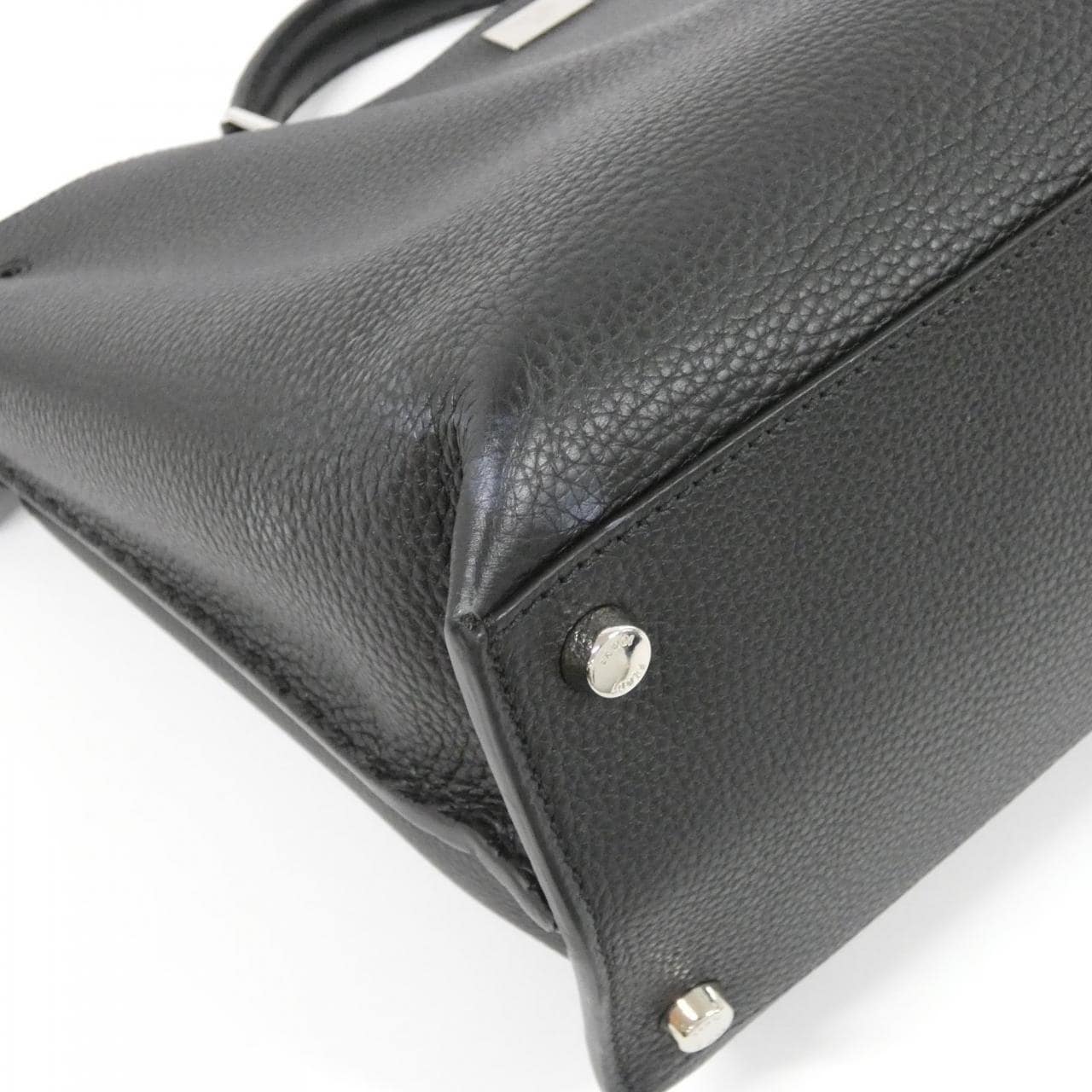 フェンディ SELLERIA ピーカブー エッセンシャル 7VA476 A91A バッグ