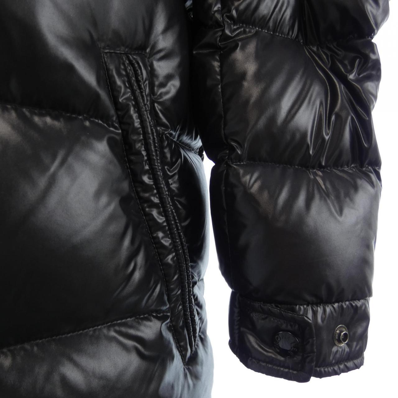 モンクレール MONCLER ダウンジャケット