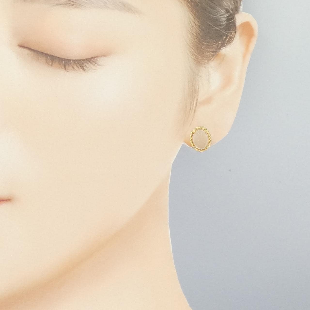 K18YG ムーンストーン ピアス