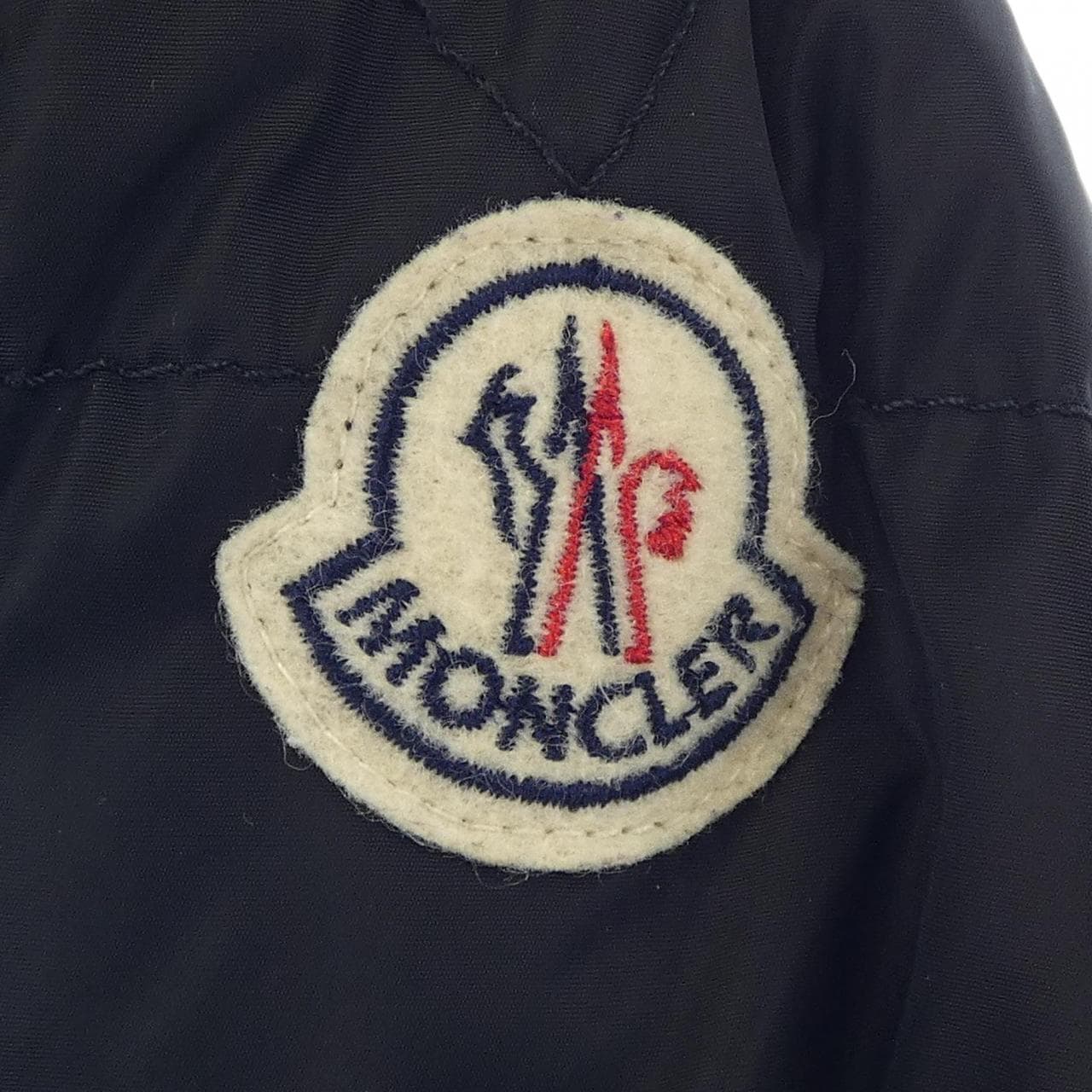 モンクレール MONCLER ダウンジャケット
