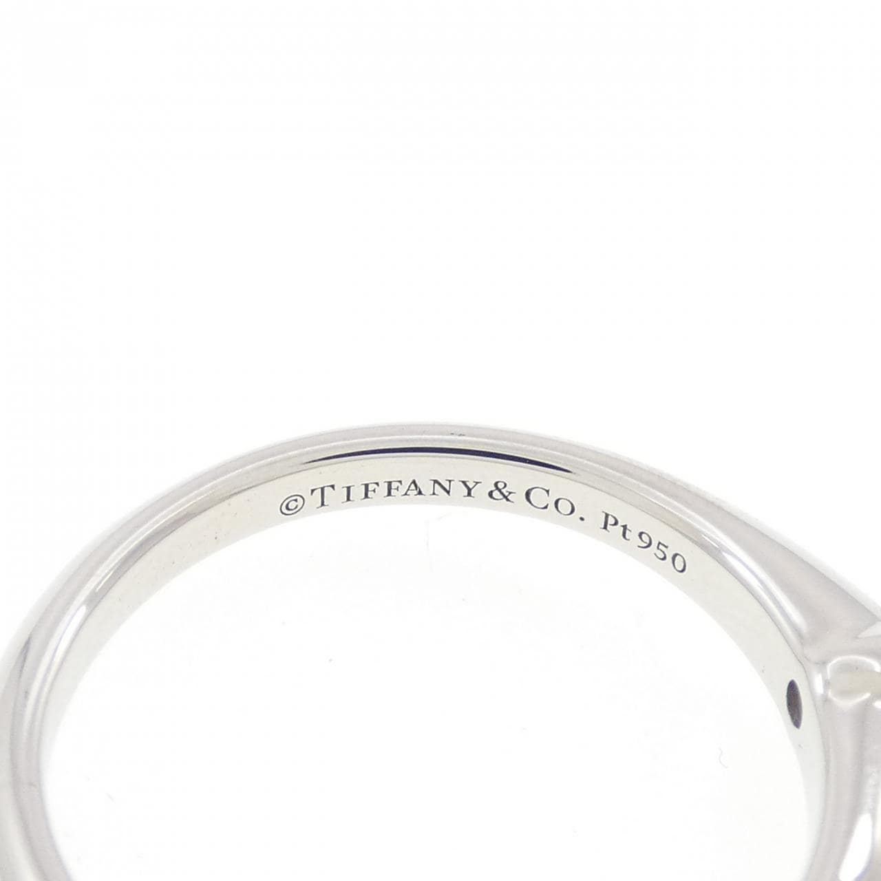 TIFFANY Classic Solitaire Ring 0.21ct