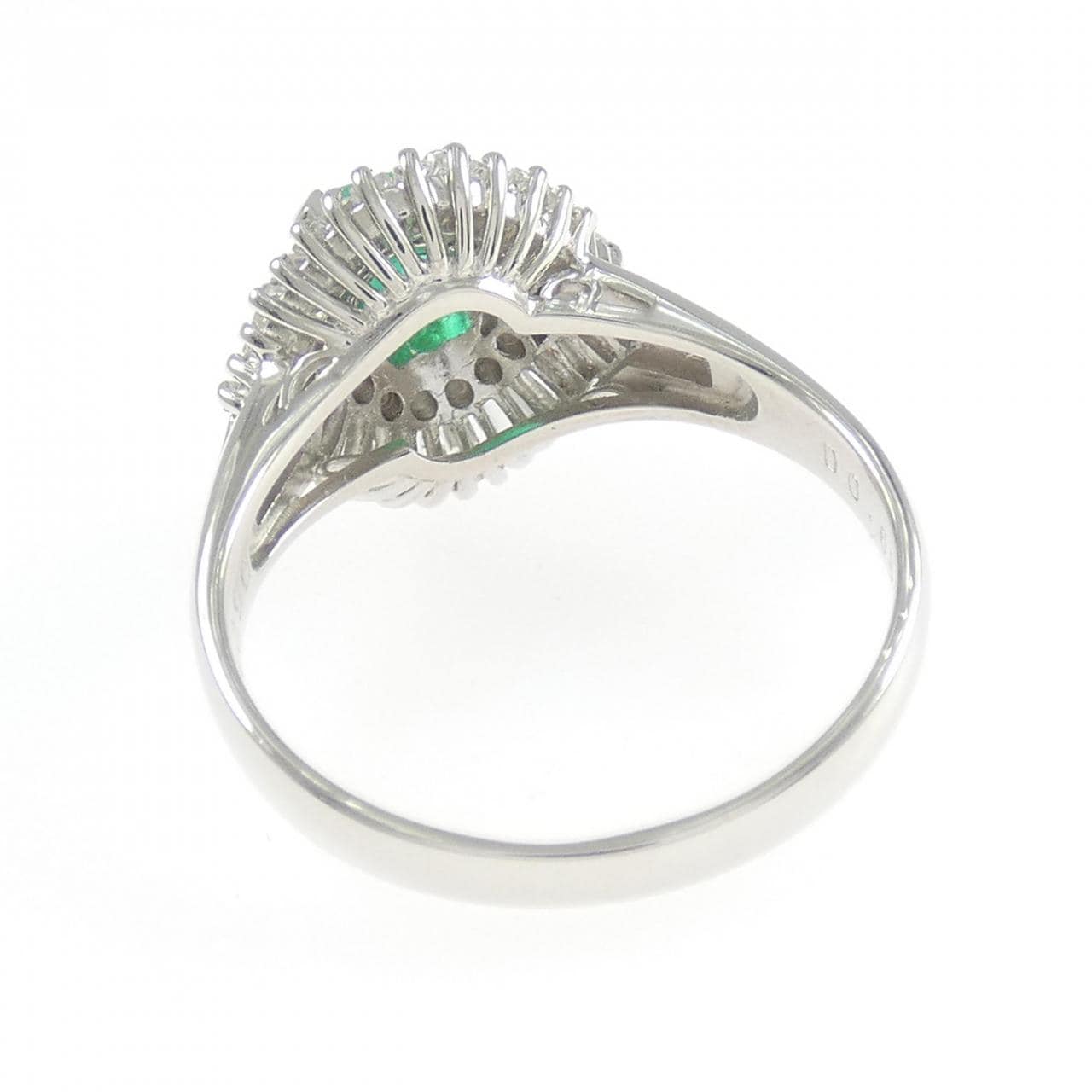 PT900 エメラルド リング 0.52CT