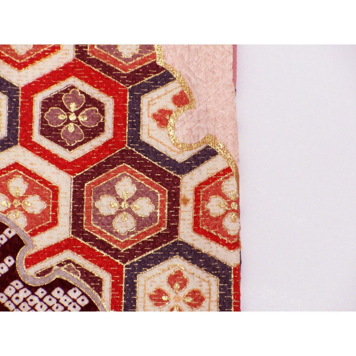 振袖　友禅金彩加工　刺繍入り絞り加工