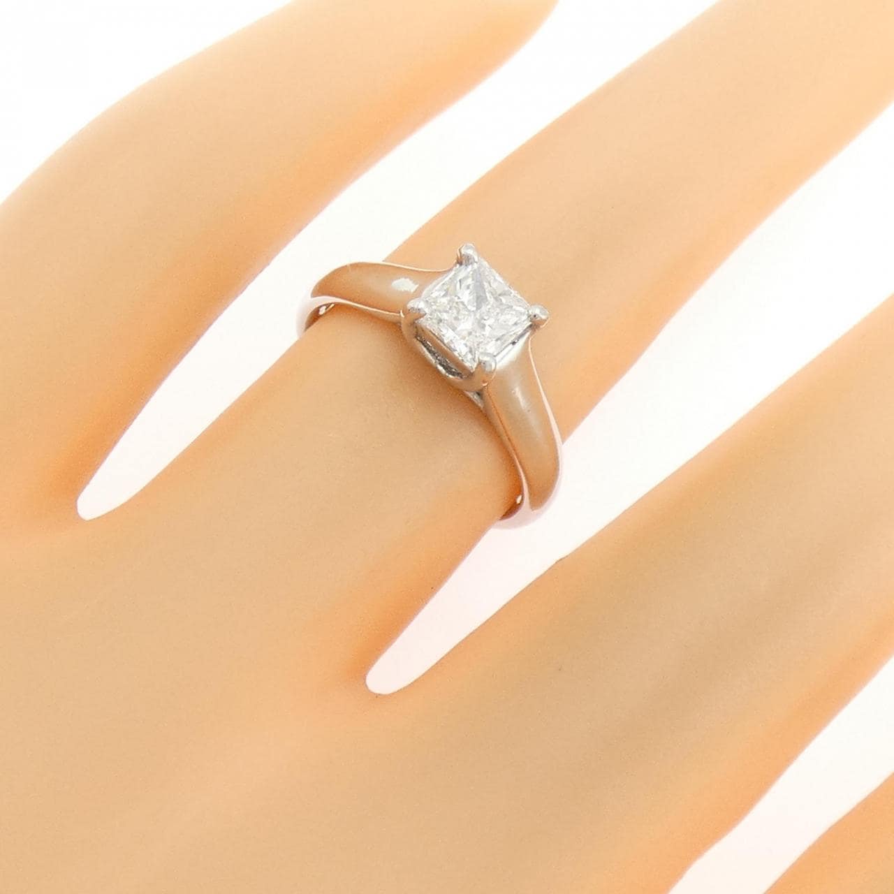 PT900 ダイヤモンド リング 0.561CT