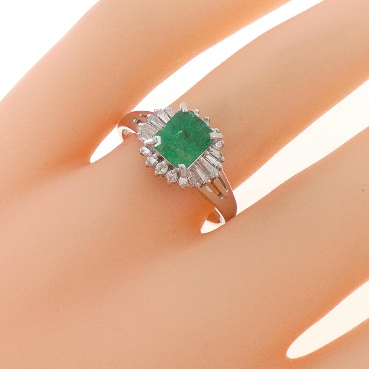 PT900 エメラルド リング 1.08CT