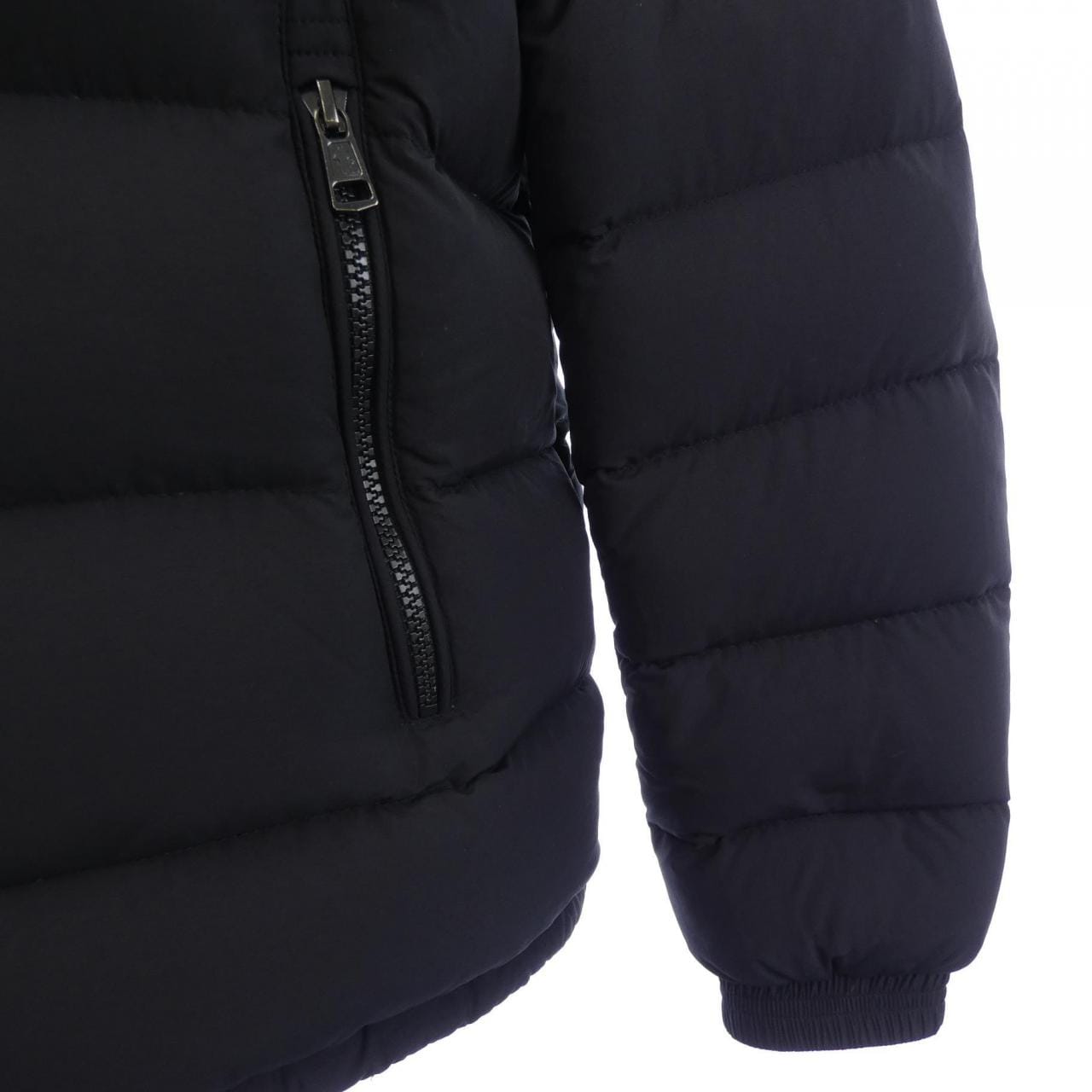 モンクレール MONCLER BRIQUE ダウンジャケット