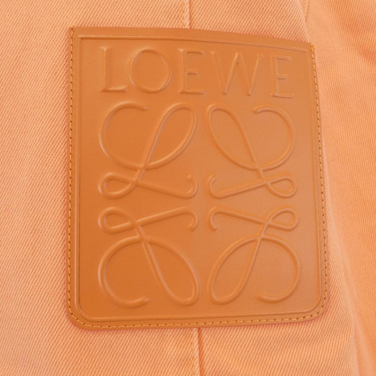 LOEWE外套