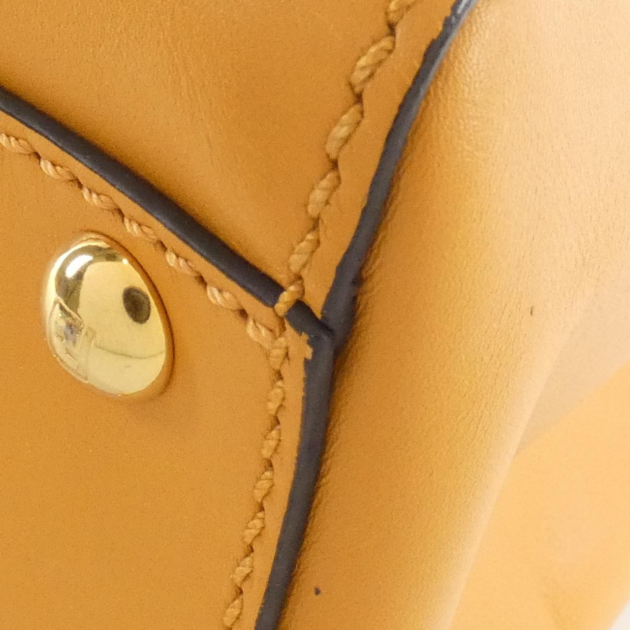 フェンディ ピーカブー 8BN226 Q4J バッグ