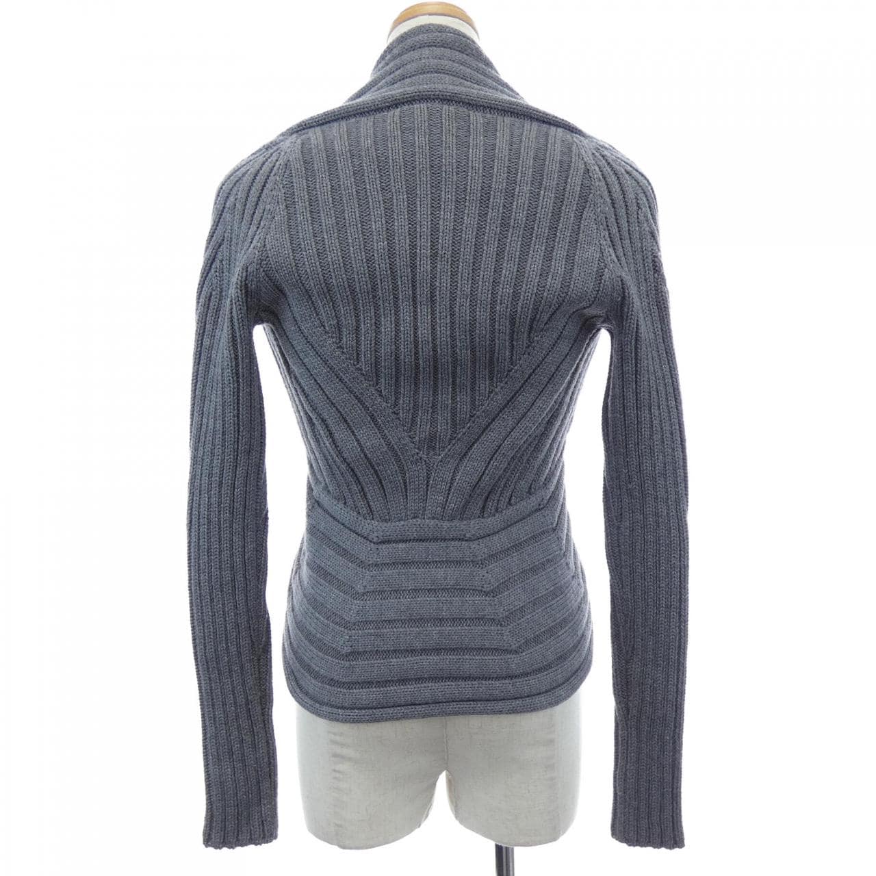 サルヴァトーレフェラガモ SALVATORE FERRAGAMO カーディガン