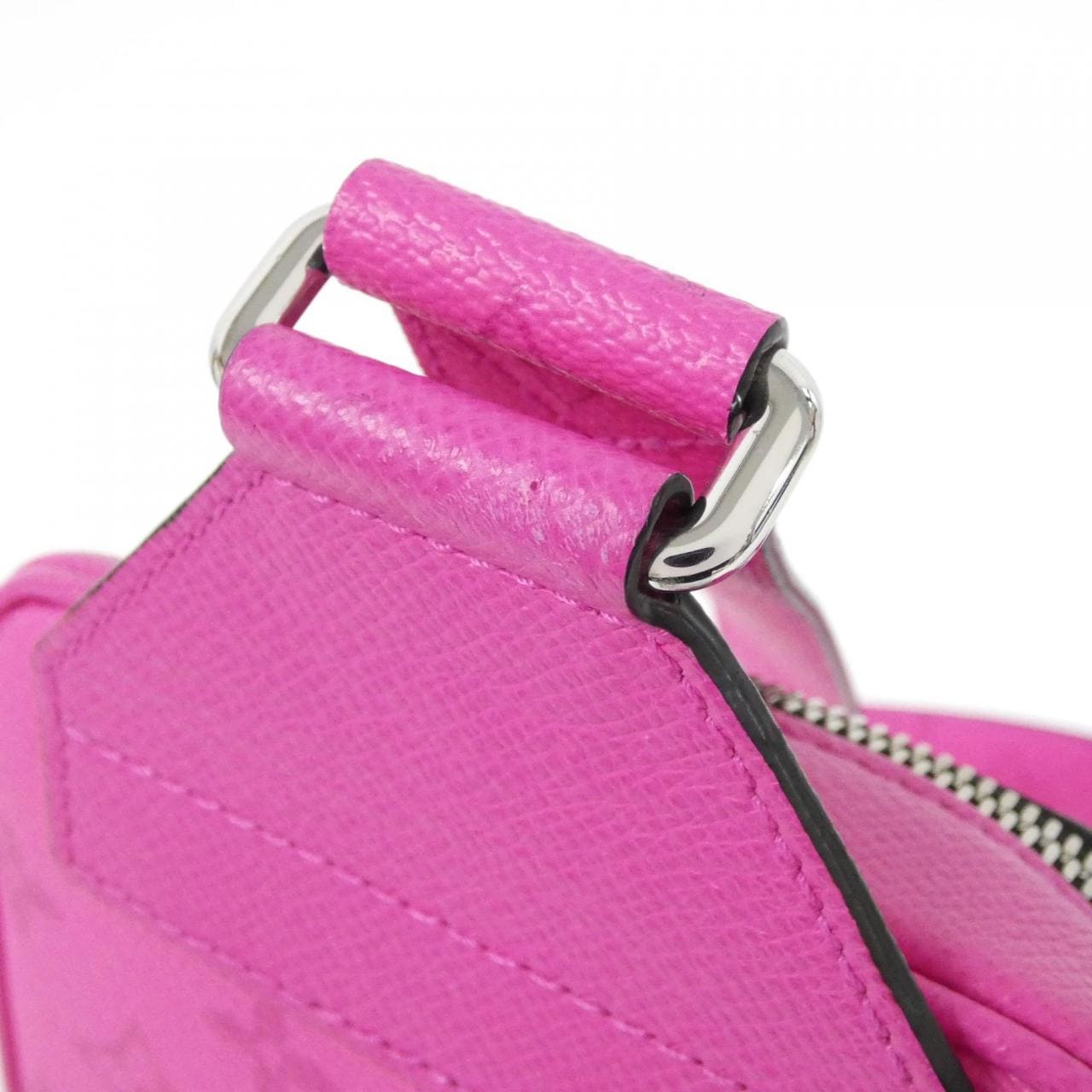 ルイヴィトン タイガ ラマ アウトドア スリングバッグ M30767 ショルダーバッグ